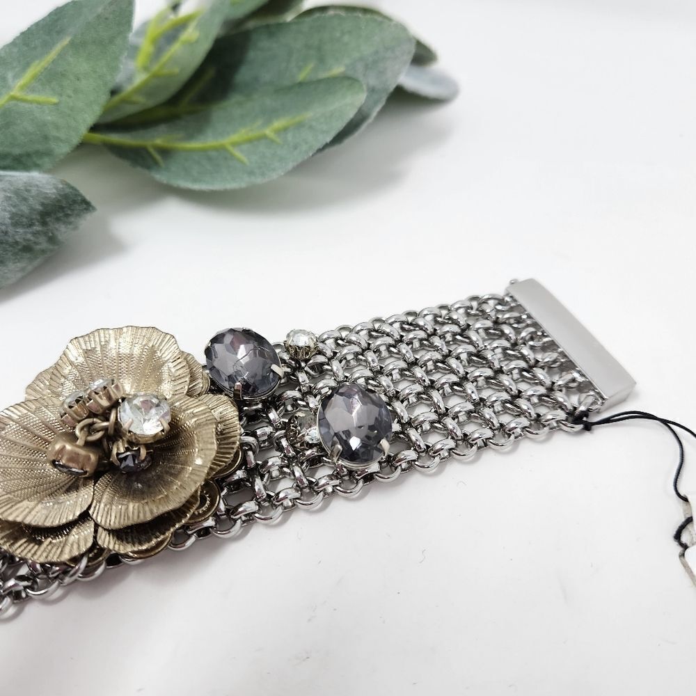 LOFT Rhinestone Flower Metal Chain Magnetic Bracelet NWT - Picture 6 of 10